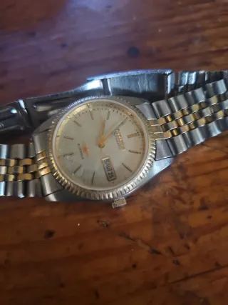 Reloj citizen Automático Oro y Plata