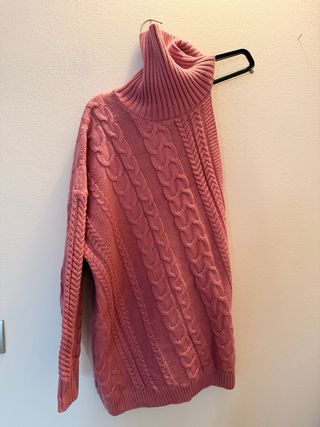 Lotto maglioni e abiti