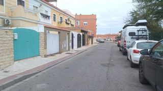 Casa adosada en venta en Coria del Río