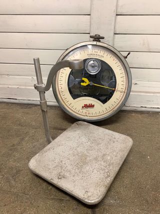 Báscula antigua Mobba