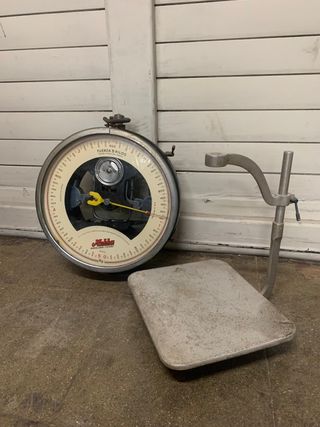 Báscula antigua Mobba