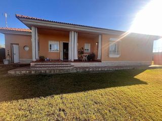 Chalet en venta en Villarrubia en Córdoba