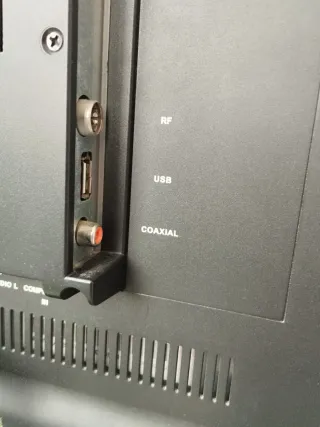 TV/Monitor Best Buy 19 pulgadas HD