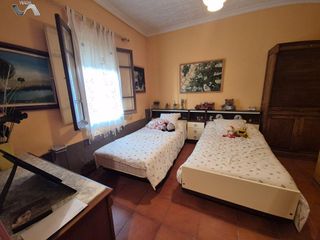 Chalet en venta en El Poblado - Abulagar en Puertollano