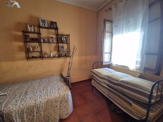 Chalet en venta en El Poblado - Abulagar en Puertollano