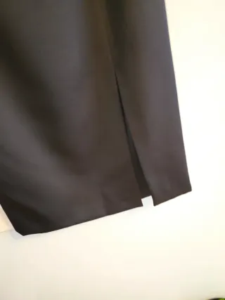 Falda larga recta de raso