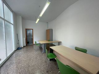 Local comercial en alquiler en Camí fondo en Valencia