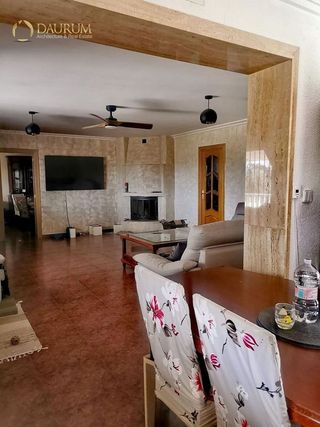 Chalet en venta en Novelda