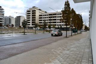 Local comercial en alquiler en Lezkairu en Pamplona