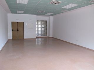 Oficina en alquiler en Parque Alcosa - Jardines del Edén en Sevilla