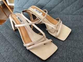 Sandalias NA-KD Beige