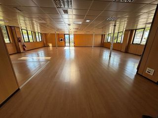 Oficina en alquiler en Aizoáin en Berrioplano