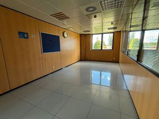 Oficina en alquiler en Aizoáin en Berrioplano