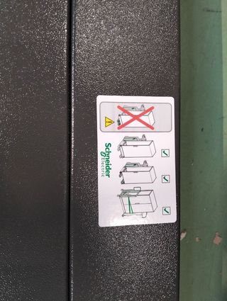 Schneider Electric Zócalo Frontal Spacial SF/SM