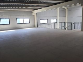 Nave industrial en alquiler en Palmete en Sevilla