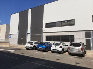 Nave industrial en alquiler en Palmete en Sevilla