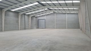 Nave industrial en alquiler en Palmete en Sevilla