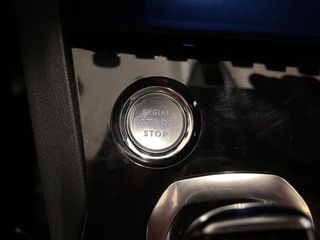 Peugeot 3008 Hybrid 225 e-EAT8 Allure