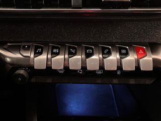 Peugeot 3008 Hybrid 225 e-EAT8 Allure