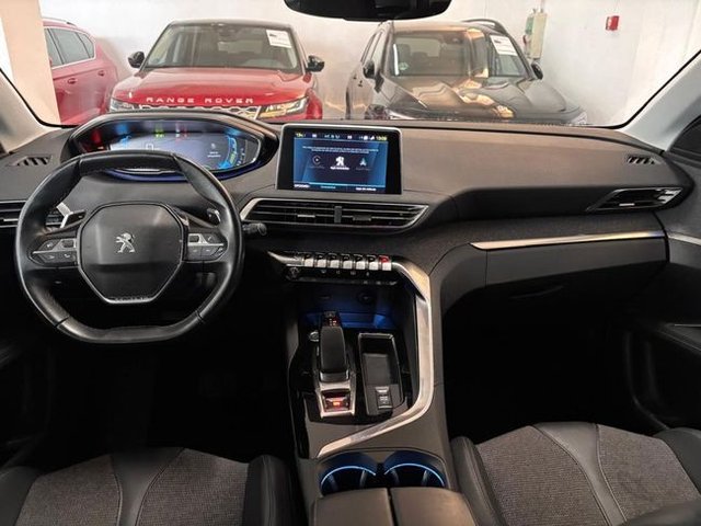 Peugeot 3008 225 e-EAT8 Allure