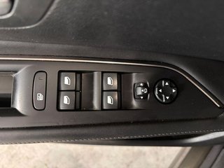 Peugeot 3008 225 e-EAT8 Allure