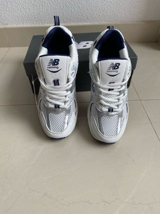 New Balance 530 Azul y Blanco