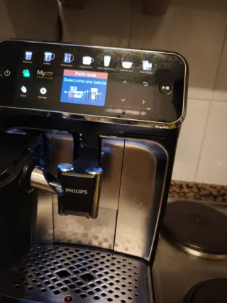 Cafetera Philips Superautomática 5400