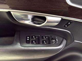 Volvo XC90 2.0 B5 D AWD Momentum 5 Asientos Auto