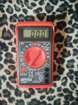 Multímetro Digital AWTOOLS AW17500