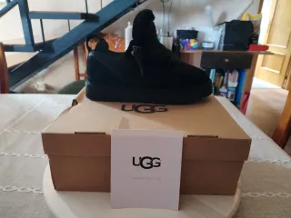 Botas Ugg Lowmel Negras Talla 39 Nuevas
