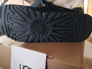 Botas Ugg Lowmel Negras Talla 39 Nuevas