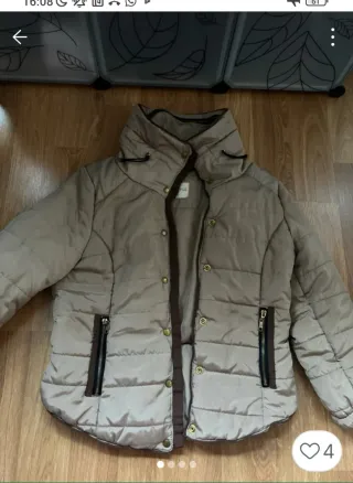 Chaquetón beige y marrón