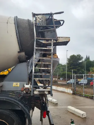 Camión Hormigonera Scania P380