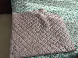 2 Colchas bouti rosa con flores