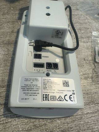 AXIS P1364 Cámara IP HDTV 720p Bullet