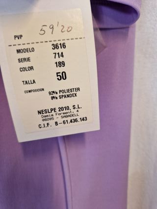 Blusa Esioto Morada con Círculos Decorativos