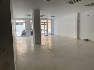 Local comercial en venta en Coria del Río