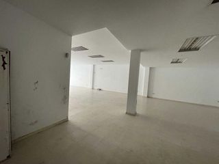 Local comercial en venta en Coria del Río