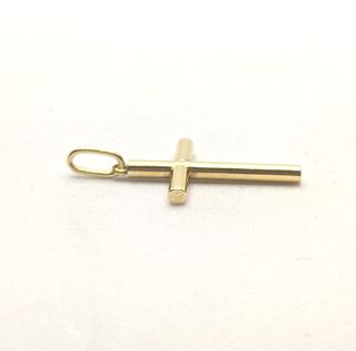 Colgante Cruz de oro de 18k, 0.77 g.