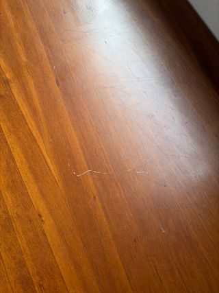 Mesa tipo escritorio de madera caoba