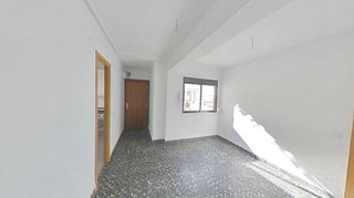 Piso en venta en Marxalenes en Valencia