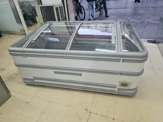 Arcón Congelador AHT con Tapa de Cristal