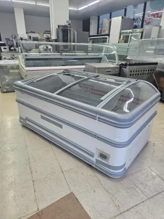 Arcón Congelador AHT con Tapa de Cristal