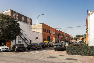 Local comercial en venta en Montserrat - Parque Empresarial en San Fernando de Henares