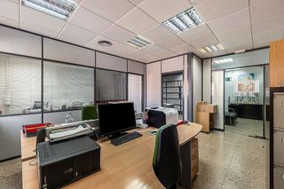 Local comercial en venta en Montserrat - Parque Empresarial en San Fernando de Henares