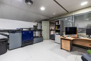 Local comercial en venta en Montserrat - Parque Empresarial en San Fernando de Henares