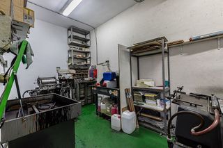 Local comercial en venta en Montserrat - Parque Empresarial en San Fernando de Henares