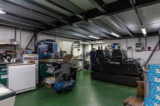 Local comercial en venta en Montserrat - Parque Empresarial en San Fernando de Henares