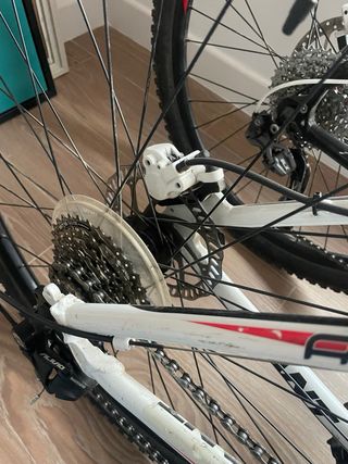 Bicicleta de Montaña Giant Blanca