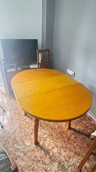 Mesa de madera extensible
